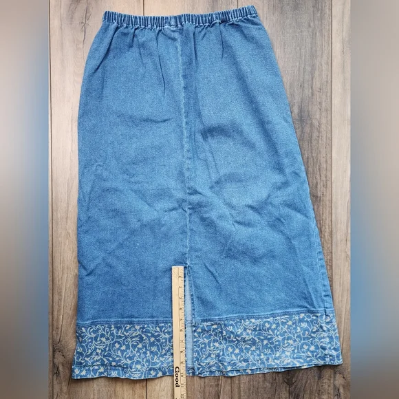 Denim&Co A line denim skirt with floral print size Large - Picture 5 of 9